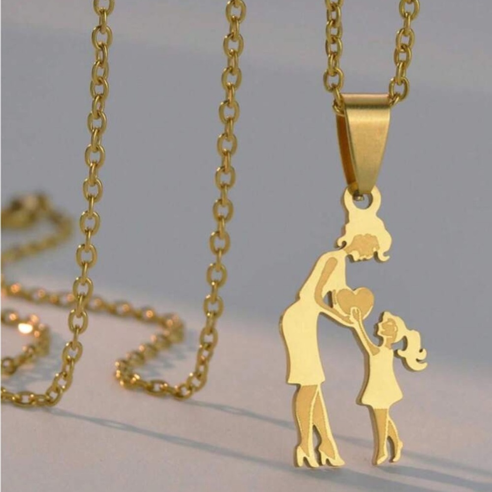 Gold Heartwarming Parent-Child Silhouette Necklace